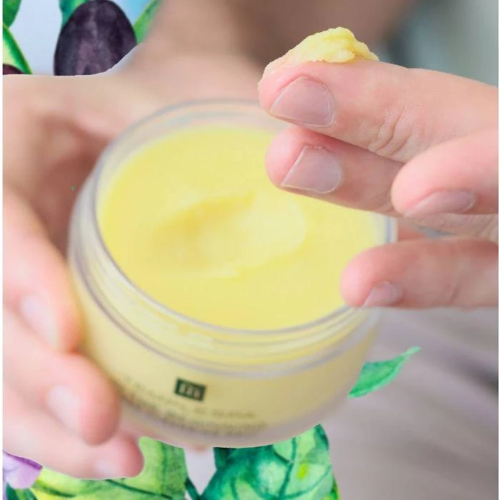 Skincare Designed For Dry Skin - Image 3